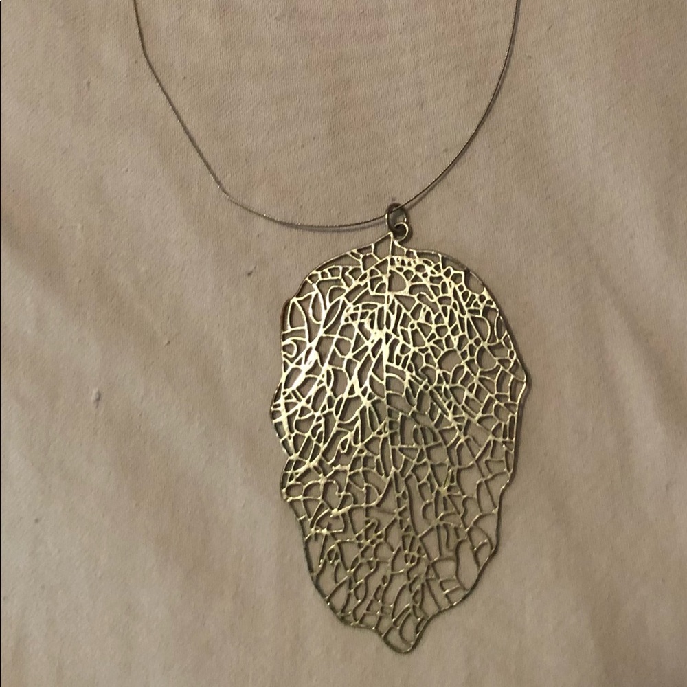 Delicate Silver Leaf Choker